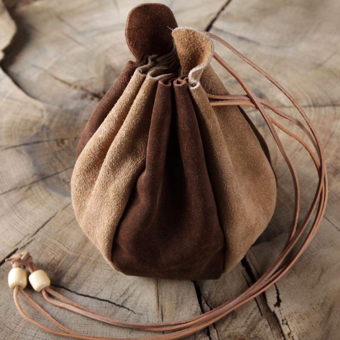 Création en cuir - atelier du réemploie