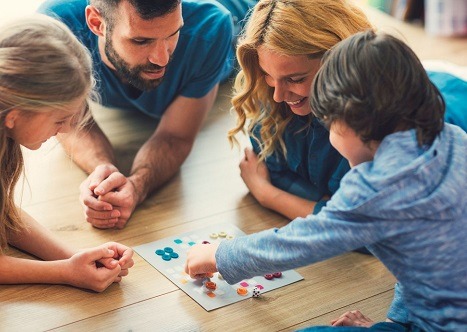 Jeux de société en famille