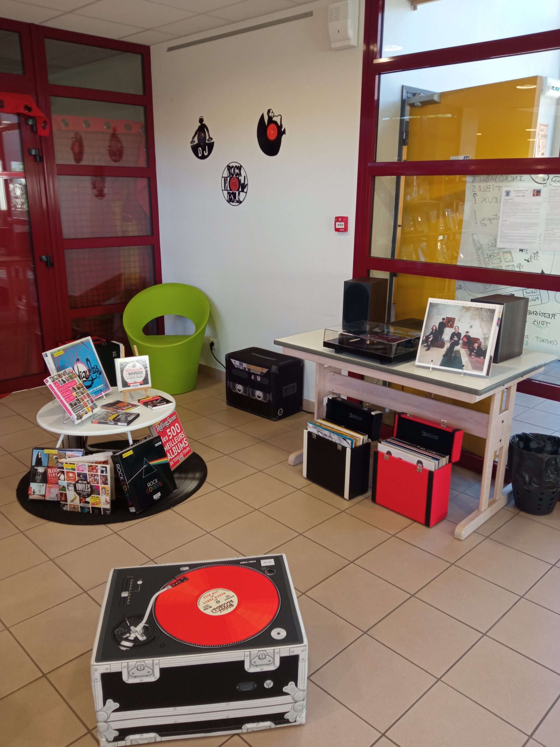 Salon d'écoute vinyles