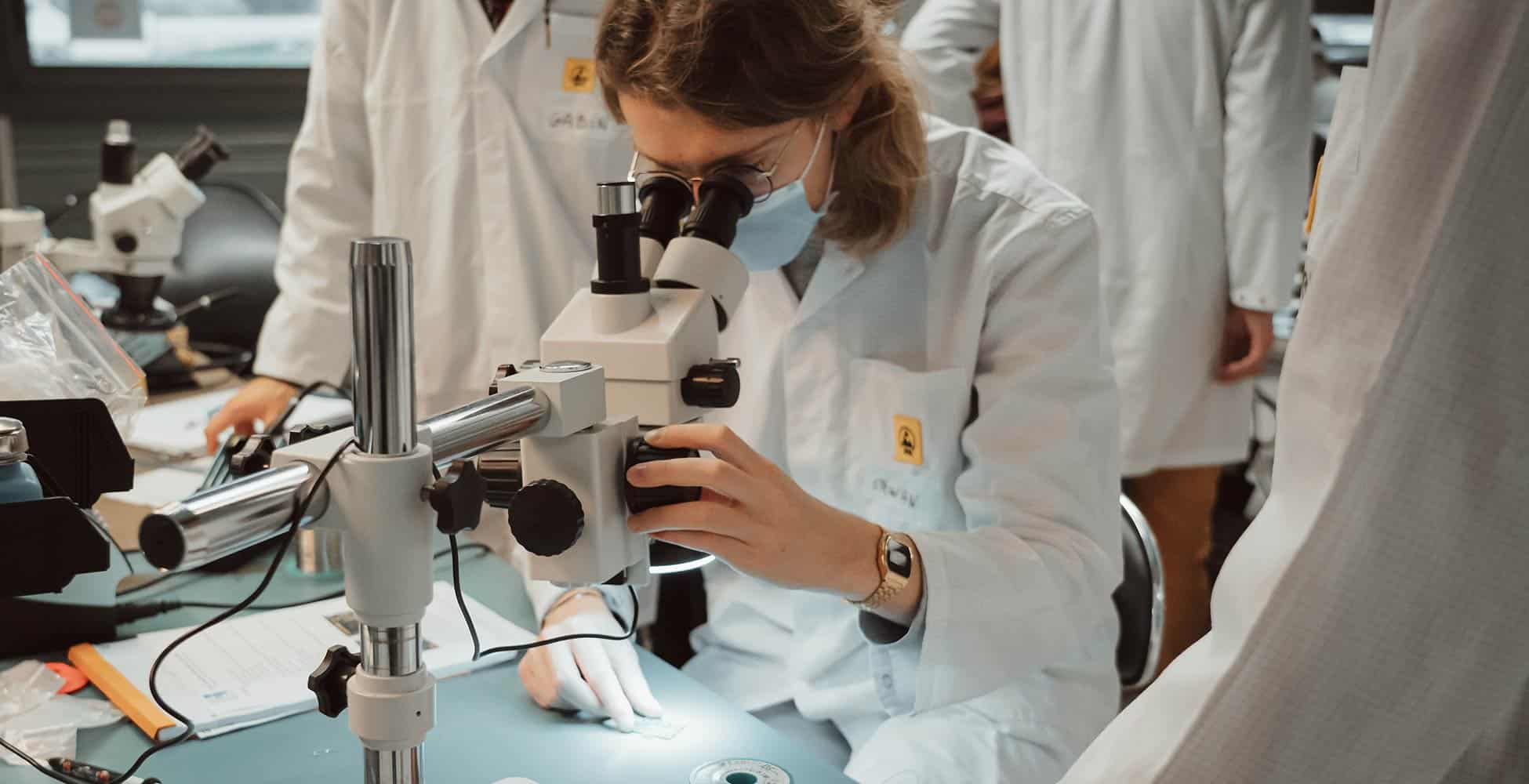 You are currently viewing BAC +2 : Électronicien(ne) de Test et de Développement